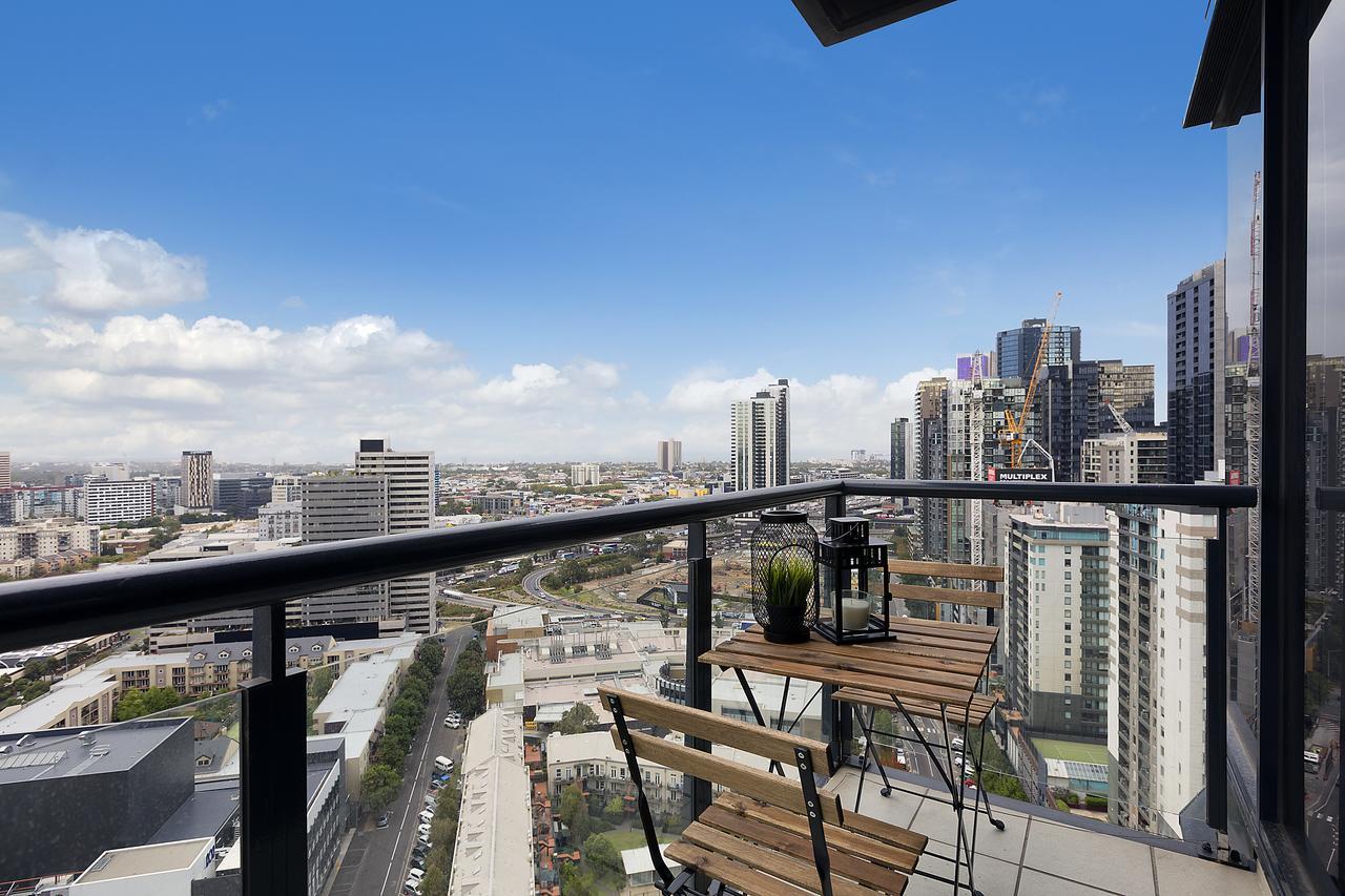 Complete Host Southpoint Apartments Melbourne Exterior photo